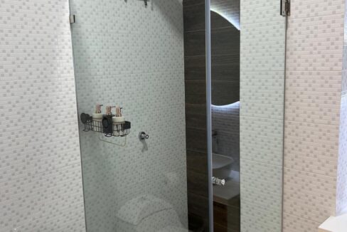 adbc8030-76ec-4cbf-b228-70cae471c5f4