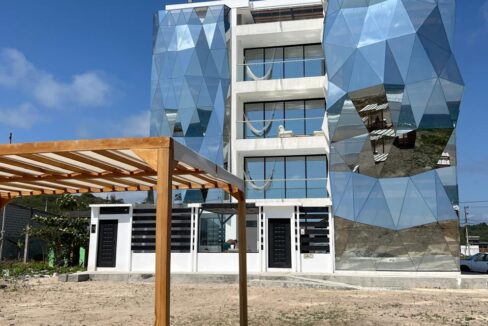 e2d1e971-82cf-4b7f-ac52-222a65c61595