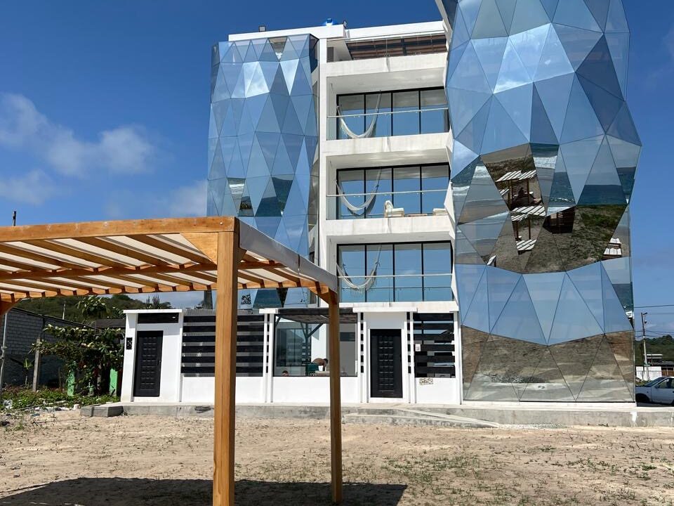 e2d1e971-82cf-4b7f-ac52-222a65c61595