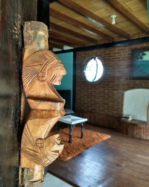 8761a3e4-de10-42a8-8643-4e96f49b5716 4