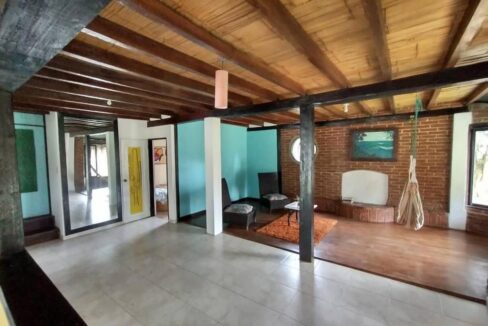 9b186bc1-de90-4206-a79d-377c2369ce35 4