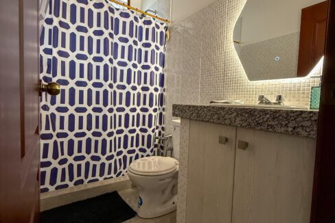 0d663b86-e3f3-450f-ba3d-c9b0c98821e8