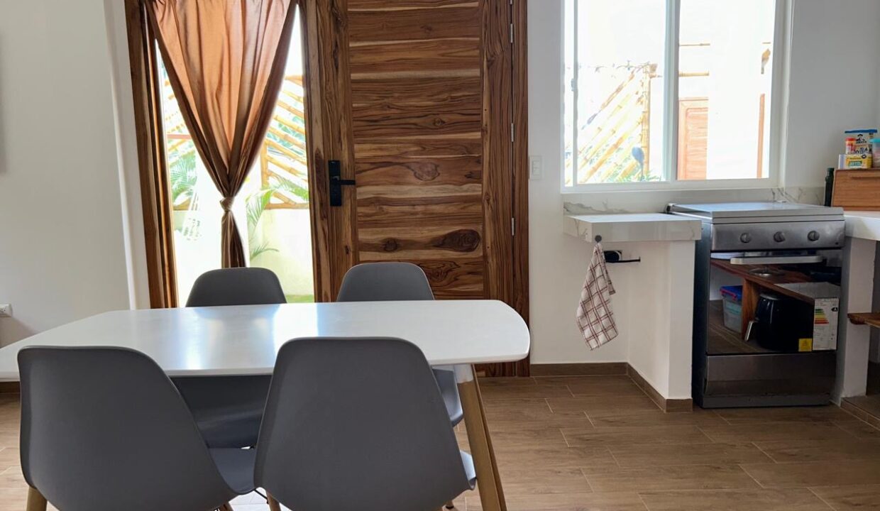 6f3b05fd-acf6-42c6-89cb-524428395d6c