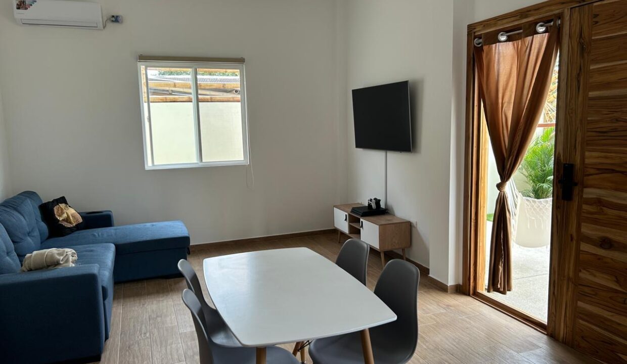 c3fb327f-b19a-48d8-9bce-f94a4d279243