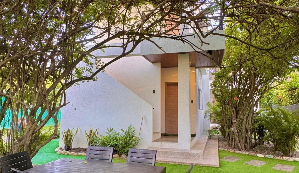 66A1EA03-BD30-463F-8237-501BC378929A