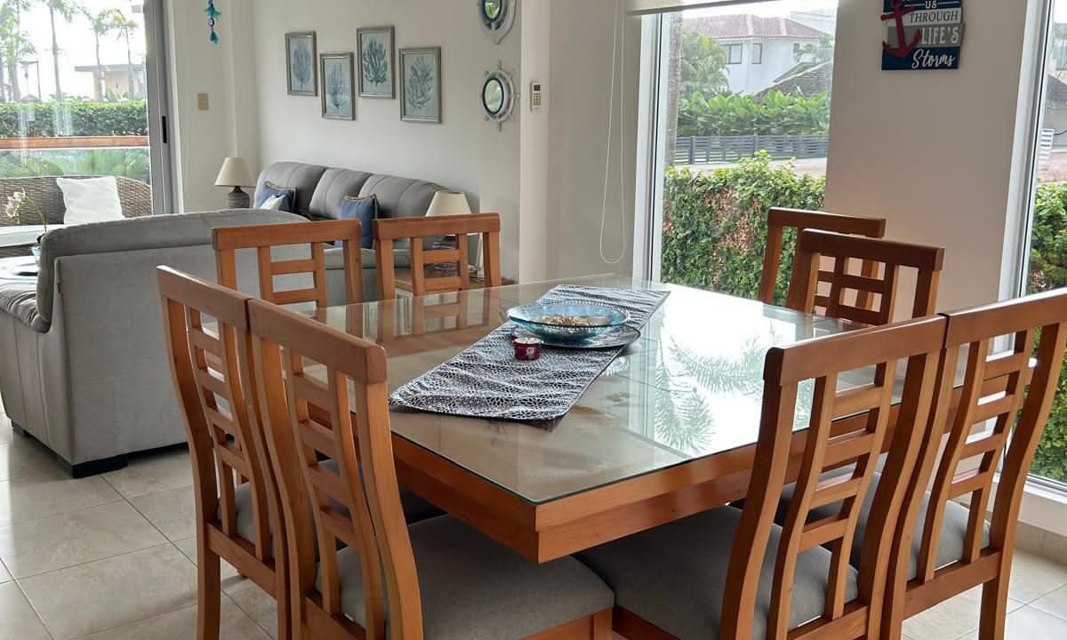 96d5a212-e2bc-4575-9faa-c0d2f0cce153