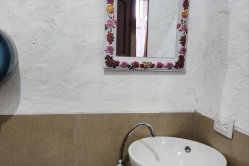 89b7ce9a-439f-406c-92c5-15e709556cf8