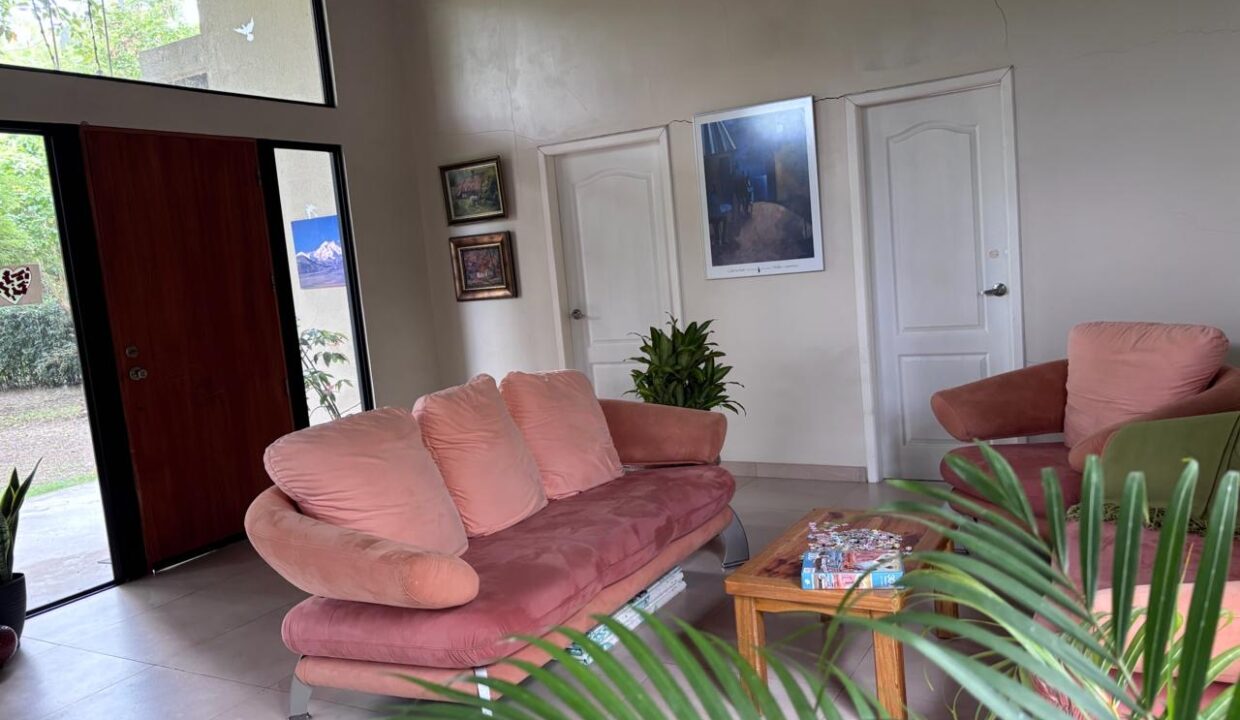 9ce5b9c2-0e6f-4ff8-8e09-79c929d12c72