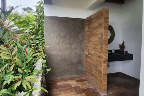 BAÑO ABIERTO PLANTA BAJA