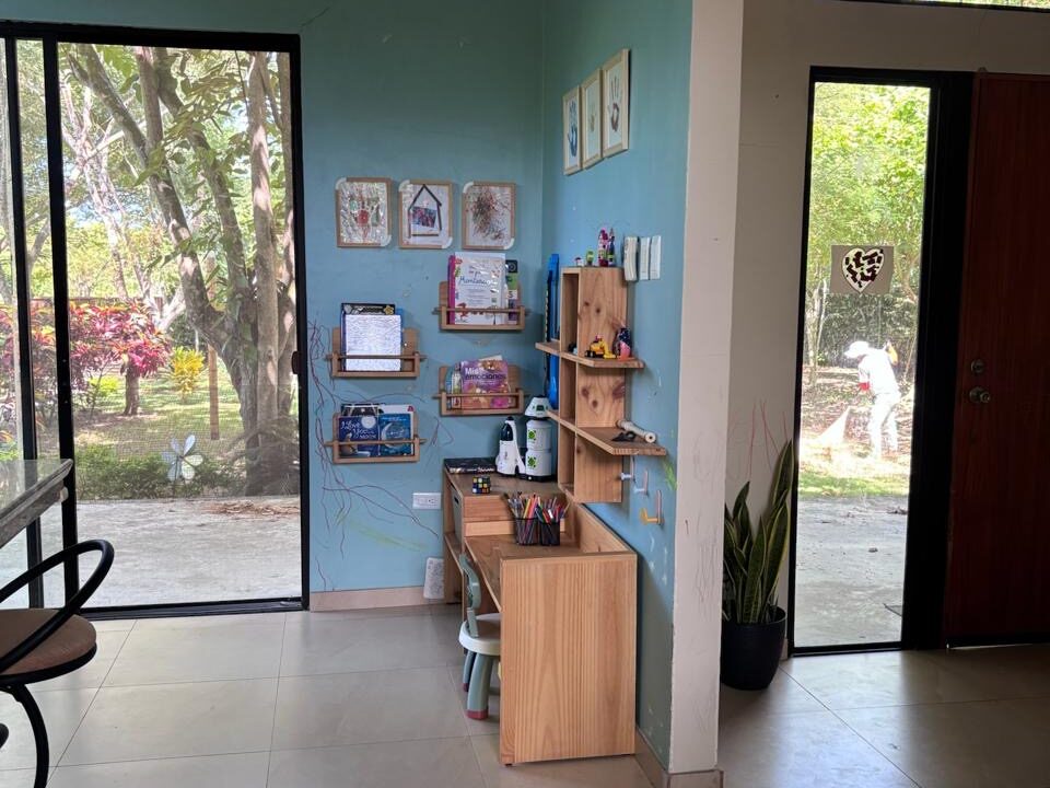 c2c35d13-b620-4172-8dcc-2f165a547bb5