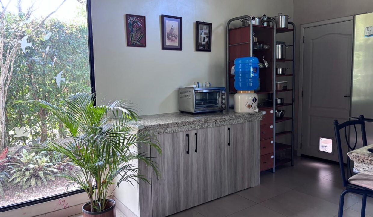 ead63a5e-69ea-48b7-9588-6e164c0dddb9